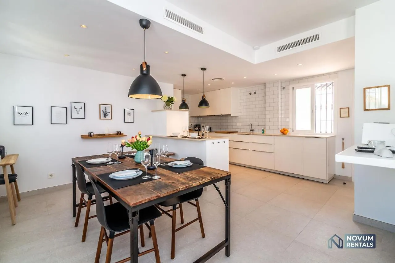 Top Renovated Penthouse In Los Naranjos Marbella Apartamento