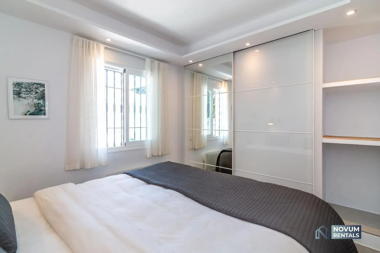 Top Renovated Penthouse In Los Naranjos Marbella Apartamento