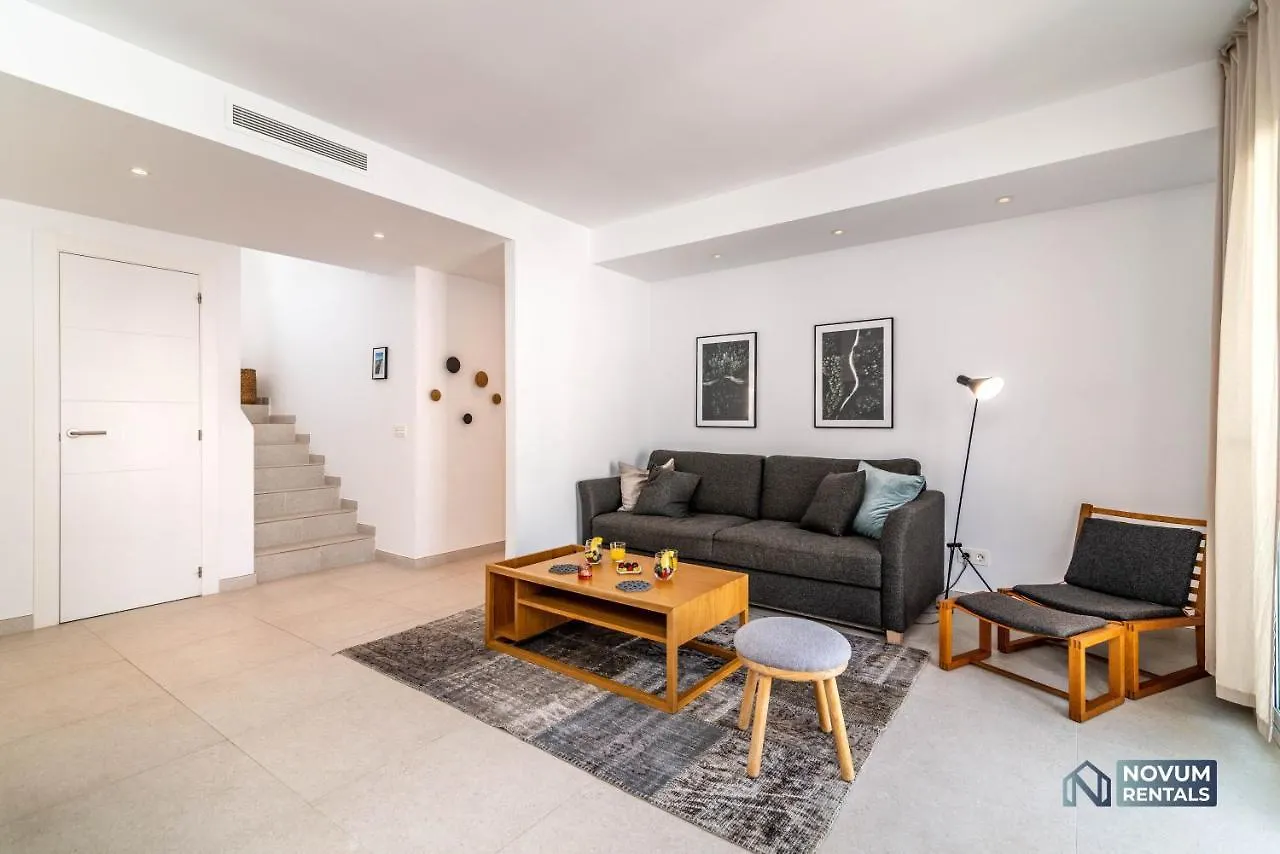 Top Renovated Penthouse In Los Naranjos Marbella Apartamento