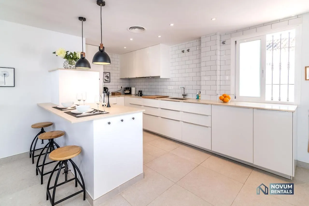 Top Renovated Penthouse In Los Naranjos Marbella Španělsko