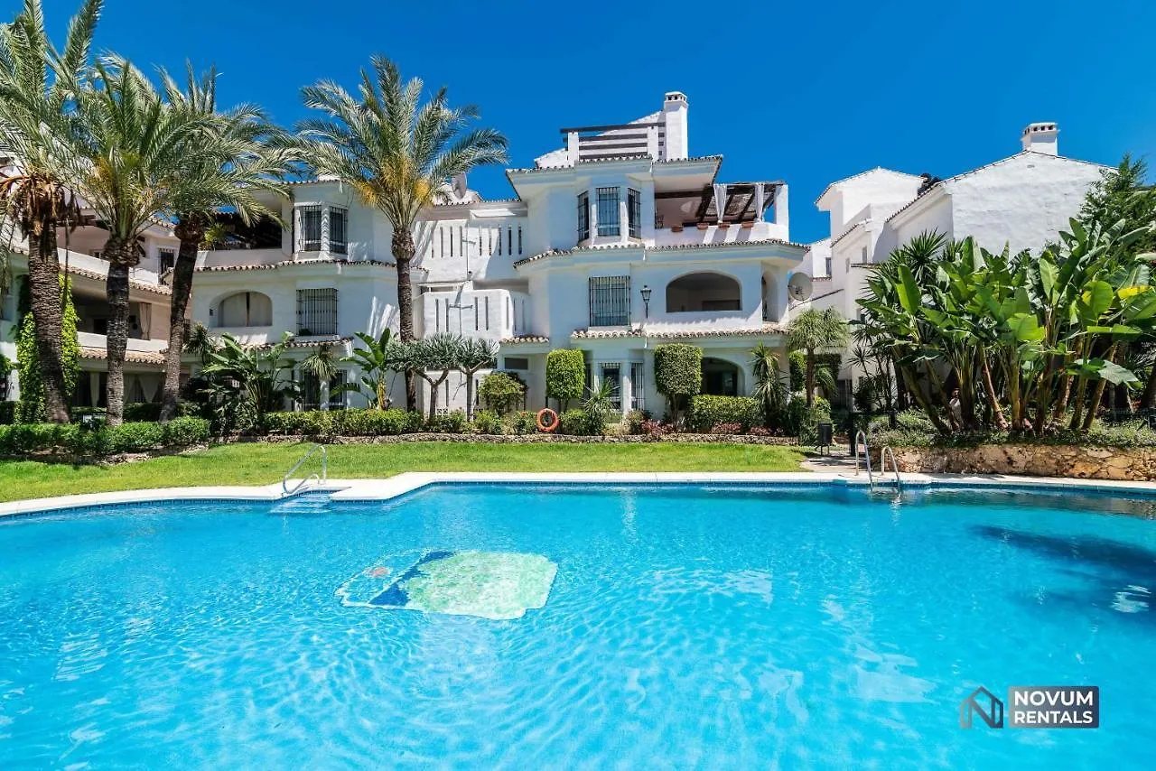 Top Renovated Penthouse In Los Naranjos contacts